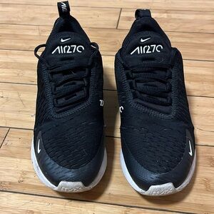 Nike Air Max 270